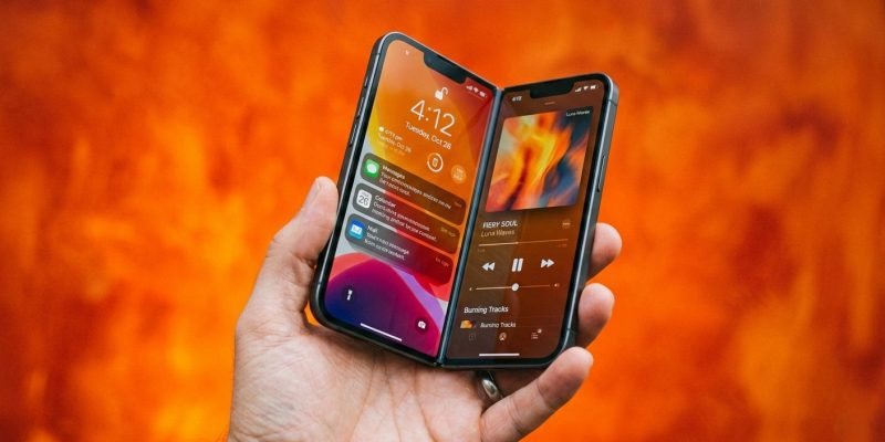 image of iPhone Fold Crease Size Revealed: Is Apple Finally Ready? - HelloExpress - 1