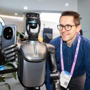 image of HONOR Unveils Robot Phone, Humanoid Robot, and Magic V6 at MWC 2026 - HelloExpress - 5