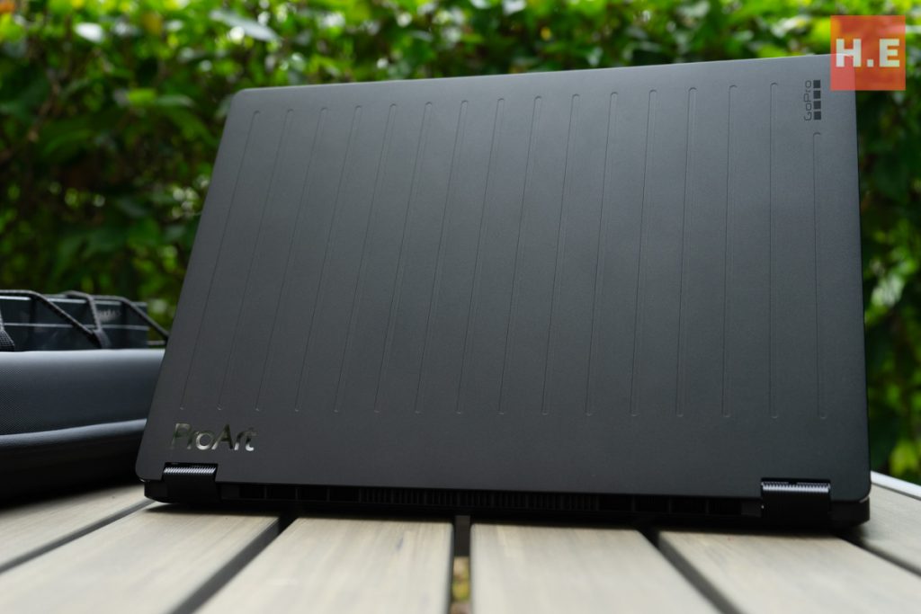 ASUS ProArt GoPro Edition Quick Review — much RAM, very Pro 11 ProArt GoPro Edition review is a bit thicker and heavier than expected