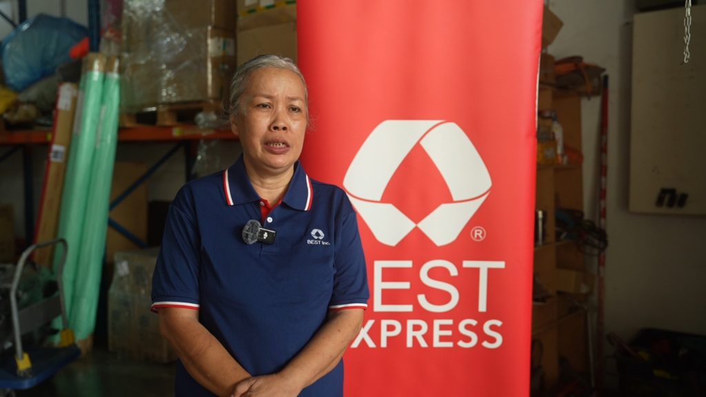 image of From IT Professional to Logistics Leader: Rachel Yow Transforms Career at BEST Express Batu Caves - HelloExpress - 3