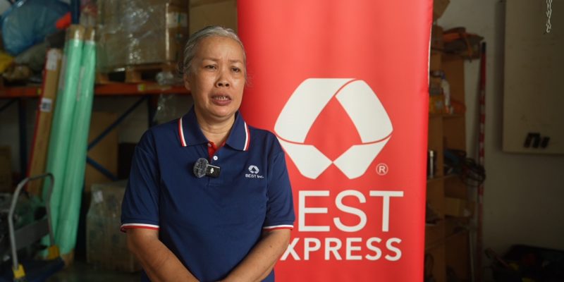 image of From IT Professional to Logistics Leader: Rachel Yow Transforms Career at BEST Express Batu Caves - HelloExpress - 1