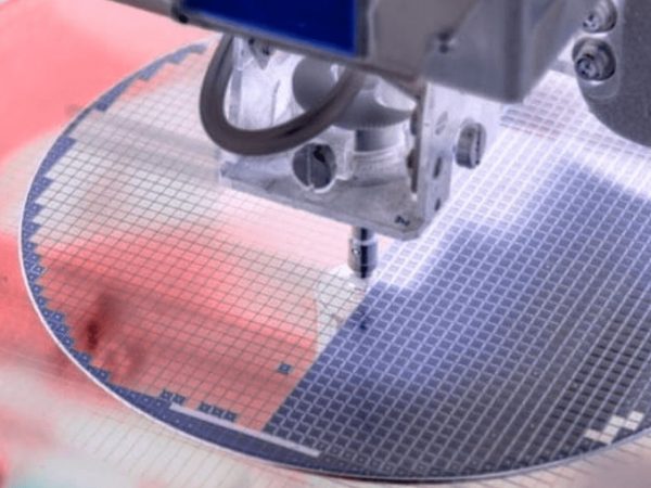 image of Samsung Foundry Wins AMD Chip Manufacturing Contract — HBM4 Deal Opens New Era - HelloExpress - 9