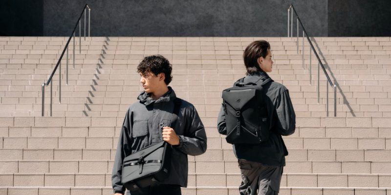 image of ASUS ROG Announces Archer Messenger 14 and Archer Backpack 16 — Premium Gaming Bags Now Available in Malaysia - HelloExpress - 1