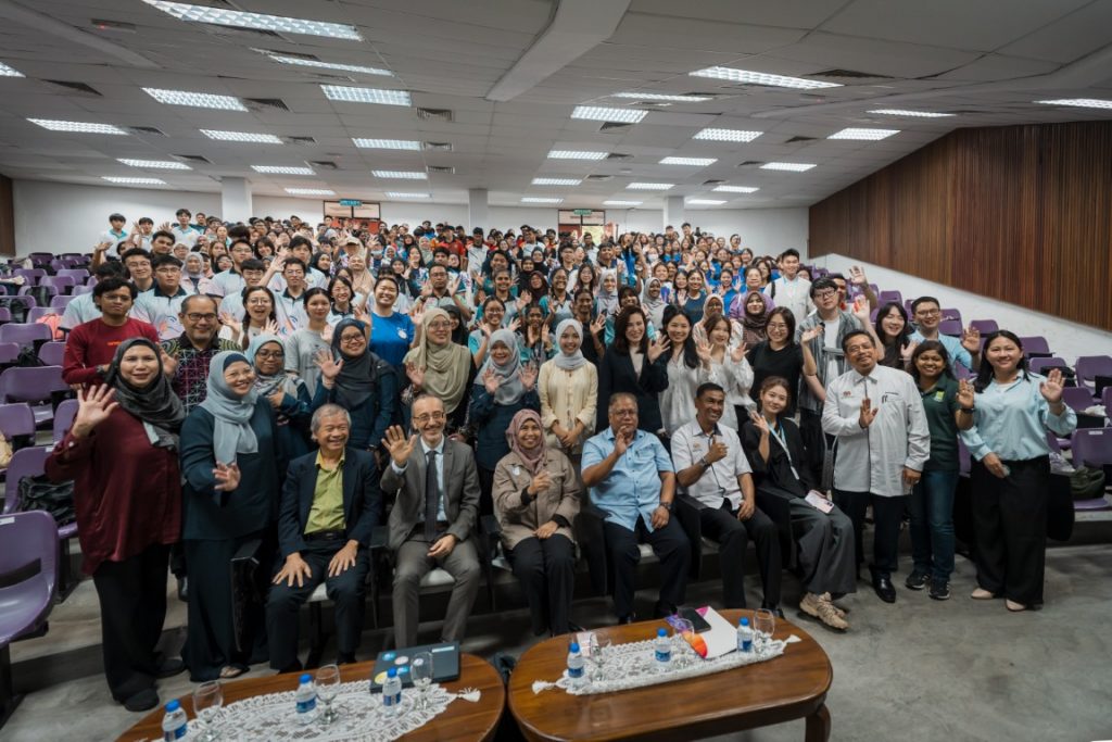 image of UNESCO, MNCU, PHC, and USM Partner with vivo for "Capture the Future" Youth Workshop at Penang Hill Biosphere Reserve - HelloExpress - 2