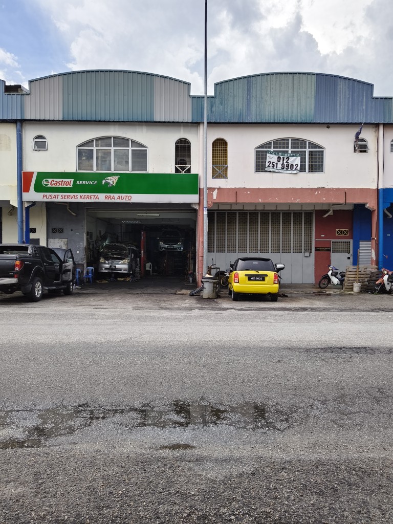 image of vivo V70 vs vivo V70 FE — Same same but different - HelloExpress - 6