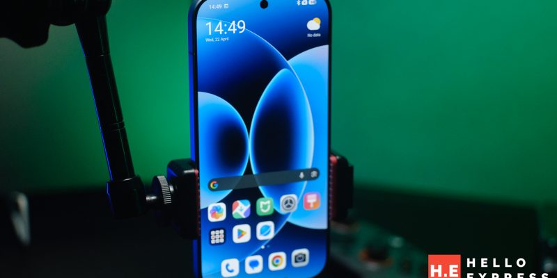 image of Xiaomi 17 Review: The Phone That Fits in Your Life Without Demanding to Be the Centre of It - HelloExpress - 1