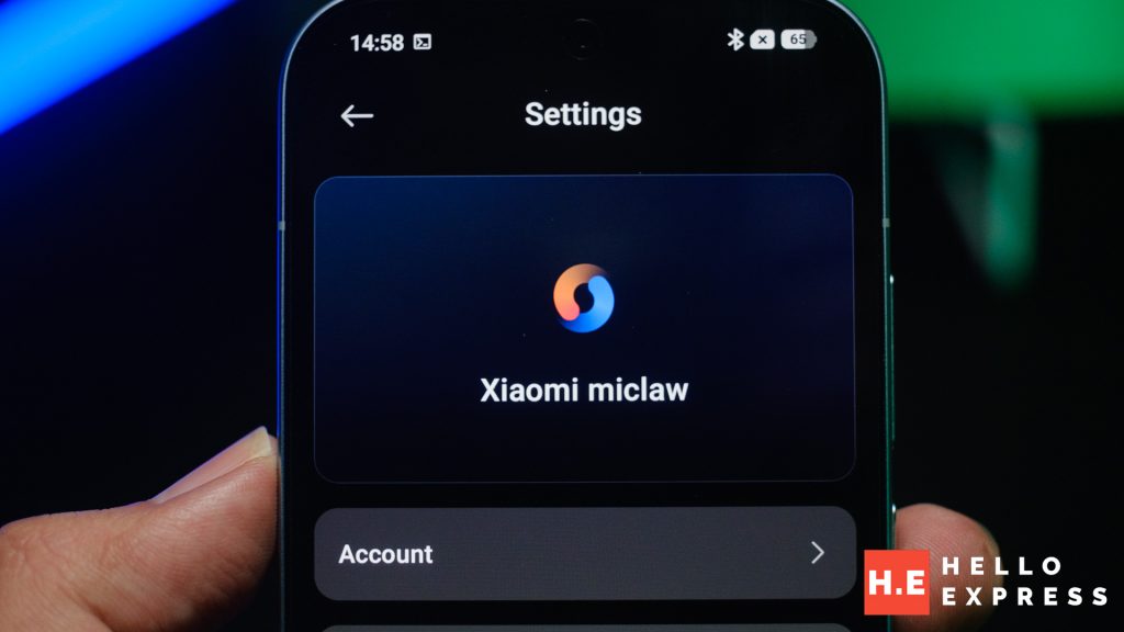 image of Xiaomi 17 Review: The Phone That Fits in Your Life Without Demanding to Be the Centre of It - HelloExpress - 5