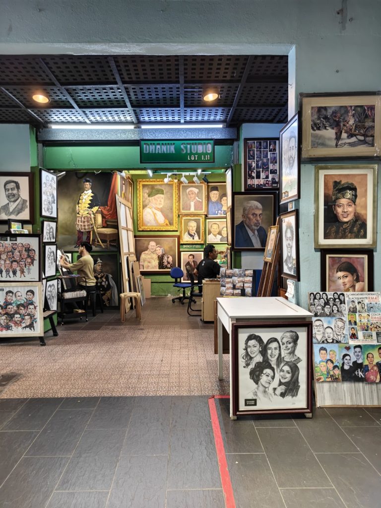 iQOO 15R Review: Flagship Chip, Marathon Battery — The Gaming Phone That Thinks It's a Work Phone 21 image of iQOO 15R Review: Flagship Chip, Marathon Battery — The Gaming Phone That Thinks It's a Work Phone - HelloExpress - 21