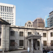 image of South Korea Central Bank Calls for Circuit Breakers After US$43 Billion Bithumb Error - HelloExpress - 6