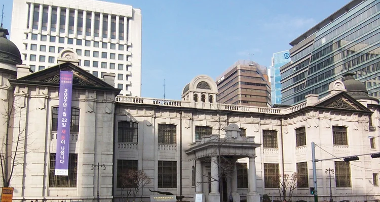 image of South Korea Central Bank Calls for Circuit Breakers After US$43 Billion Bithumb Error - HelloExpress - 1