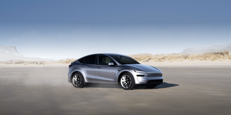 image of Tesla Model Y Long Range 3-Row Debuts in Malaysia — 681km Range, 6-Seater at Pavilion KL - HelloExpress - 1