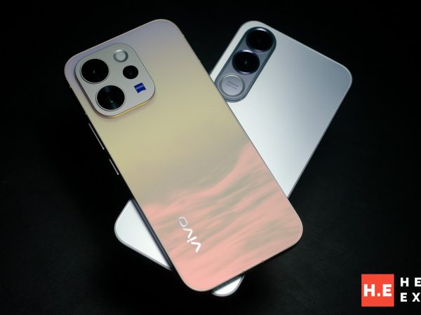 image of vivo V70 vs vivo V70 FE — Same same but different - HelloExpress - 6