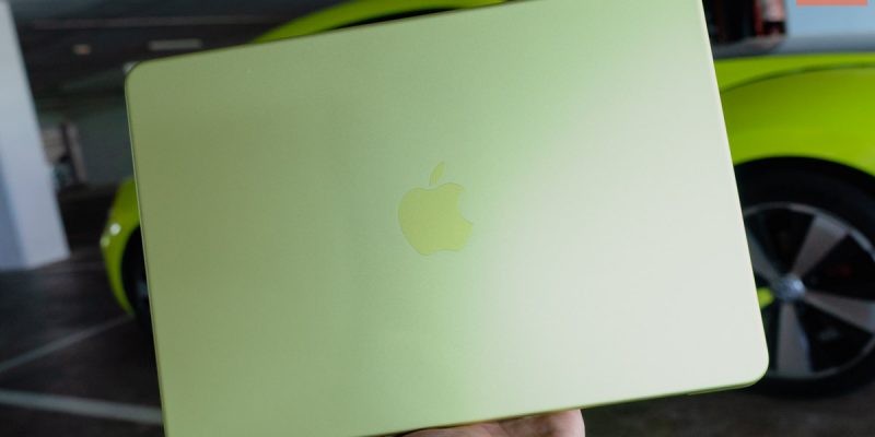 Apple MacBook Neo-1