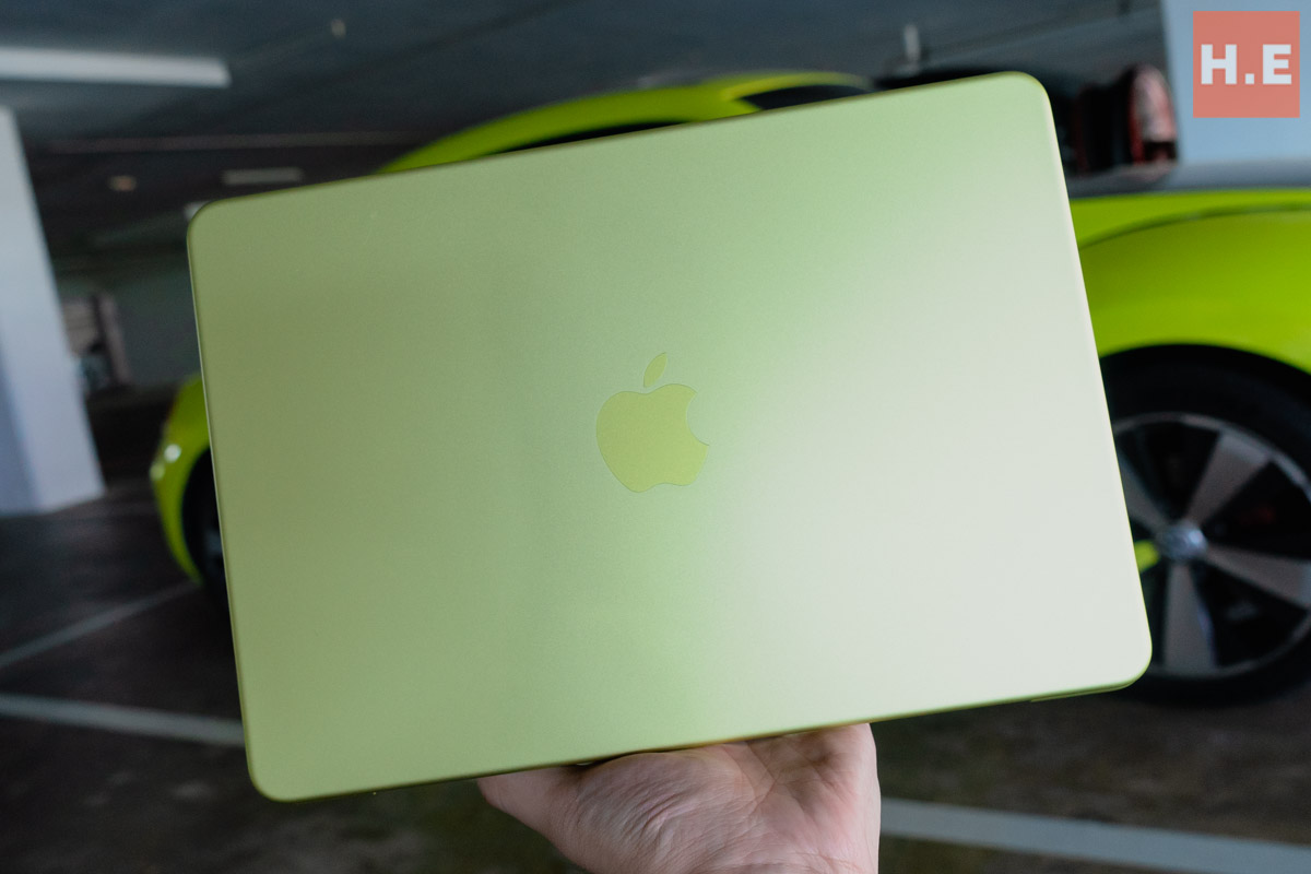 Apple MacBook Neo-1