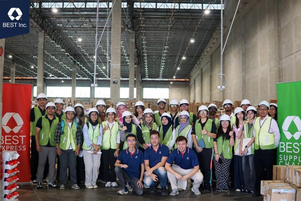 image of BEST Express Malaysia Hosts Universiti Malaya Students at Supply Chain Hub - HelloExpress - 3