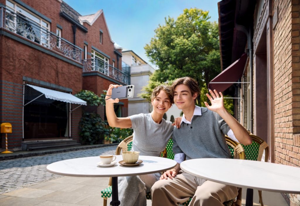 UGREEN Unveils New Charger Solutions and Trackers for Lightweight, Worry-Free Summer Travel 7 image of UGREEN Unveils New Charger Solutions and Trackers for Lightweight, Worry-Free Summer Travel - HelloExpress - 7