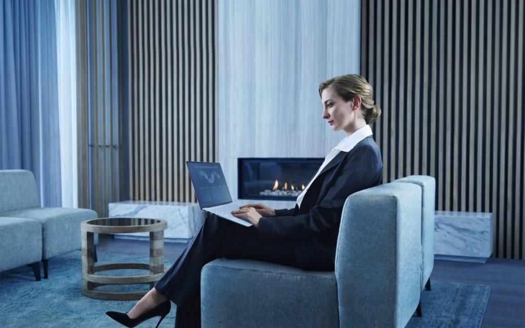 image of ASUS ExpertBook Ultra Lands in Malaysia — The Sub-1kg Flagship with 50W Performance - HelloExpress - 7