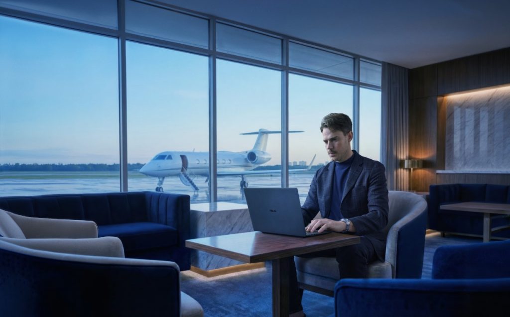 image of ASUS ExpertBook Ultra Lands in Malaysia — The Sub-1kg Flagship with 50W Performance - HelloExpress - 9