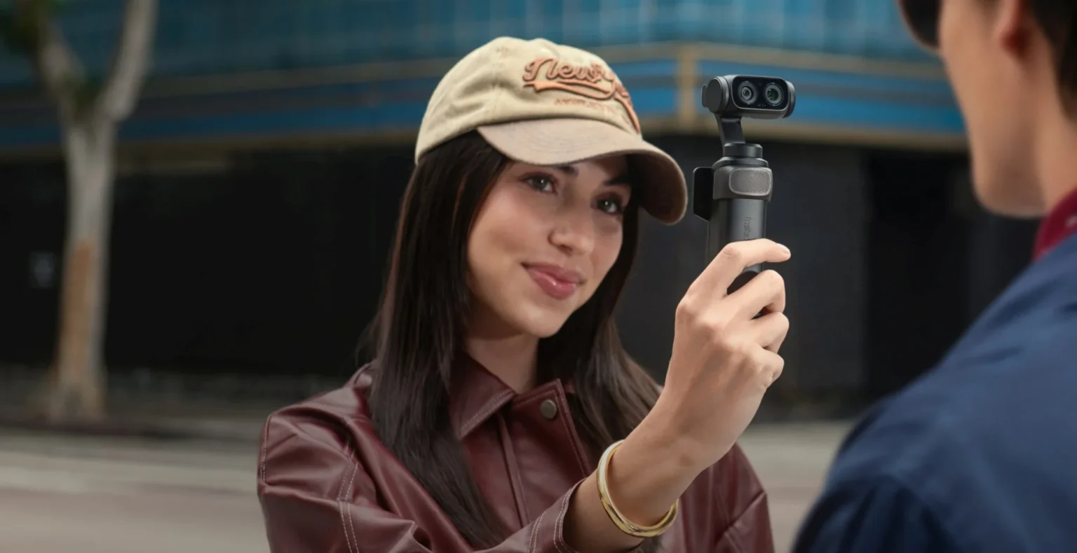 Insta360 Luna Ultra in use