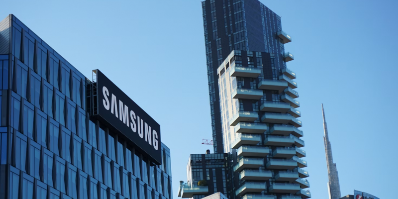Samsung Foundry Targets Doubling 2nm Design Wins in 2026 as Broadcom Talks Advance 1 image of Samsung Foundry Targets Doubling 2nm Design Wins in 2026 as Broadcom Talks Advance - HelloExpress - 1