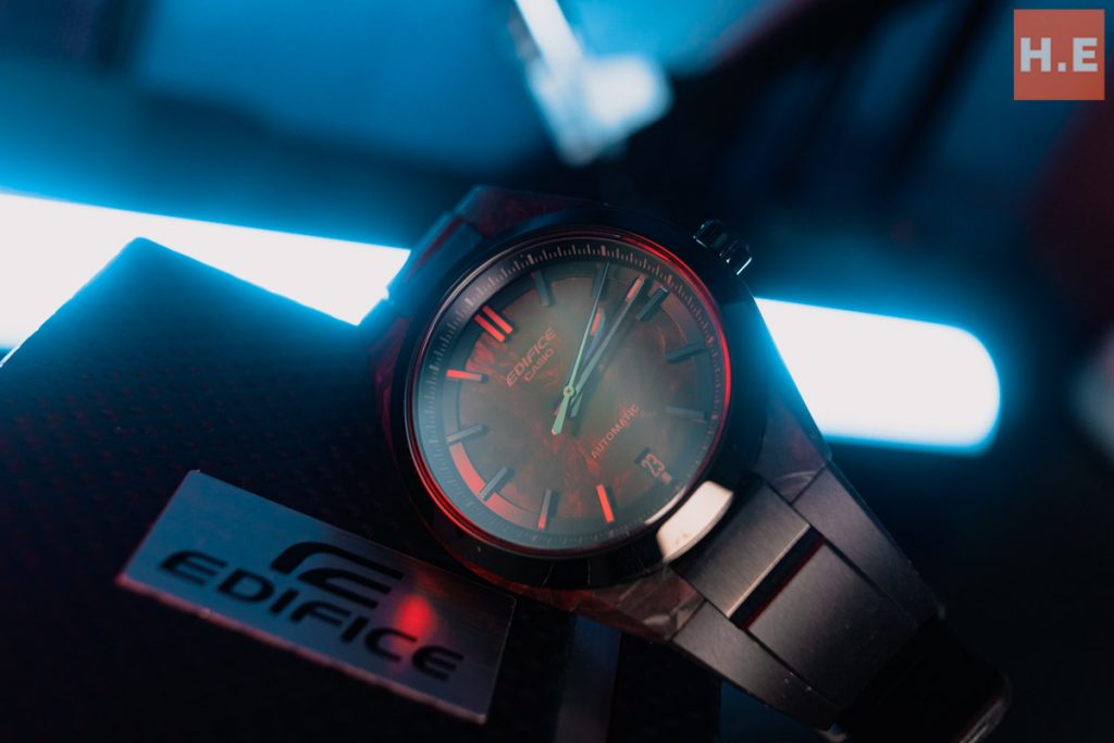 Casio Edifice EFK-100XPB Quick Review — forging its mark in history 8 Casio Edifice EFK-100XPB reflective sapphire glass.