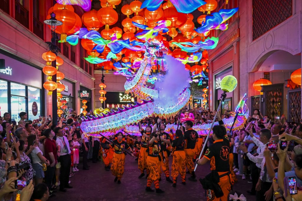 From Fire Dragons to Halloween: Hong Kong Lines Up a Packed Year-End for Malaysian Travellers 6 image of From Fire Dragons to Halloween: Hong Kong Lines Up a Packed Year-End for Malaysian Travellers - HelloExpress - 6