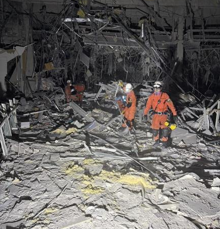 image of Kumamoto Quake Disrupts Japan Semiconductor Hub, Rattles Asia Chip Supply Chain - HelloExpress - 1