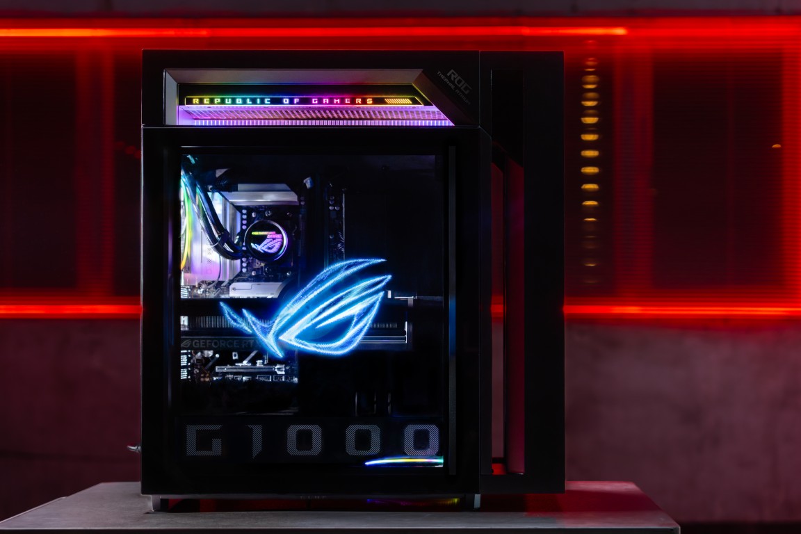 ASUS ROG G1000 Flagship Gaming Desktop Lands In Malaysia At RM29,999 With AniMe Holo And Thermal Atrium 4 ROG G1000 internal view showing ROG Thermal Atrium cooling chamber