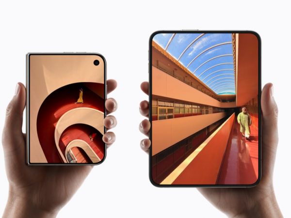 Apple iPhone Duo inner and outer display size comparison