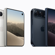 iPhone Duo Display and Durability Deep Dive: Is the Hinge Reliable? 7 image of iPhone Duo Display and Durability Deep Dive: Is the Hinge Reliable? - HelloExpress - 7