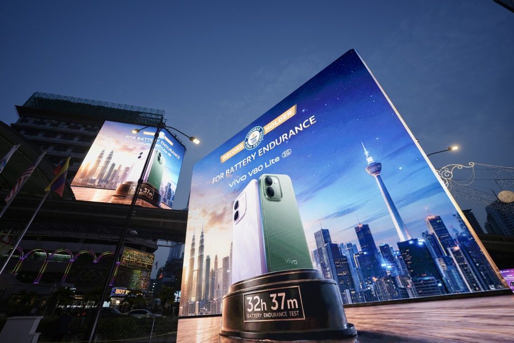 vivo V80 Lite 5G Lands in Malaysia at RM1,399 With 10,000mAh BlueVolt Battery, GUINNESS Record, and IP68 Durability 8 image of vivo V80 Lite 5G Lands in Malaysia at RM1,399 With 10,000mAh BlueVolt Battery, GUINNESS Record, and IP68 Durability - HelloExpress - 8
